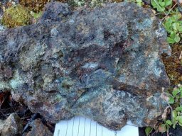 sample k140142 from the az skarn occurrence